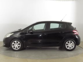 Peugeot 208 - 2012