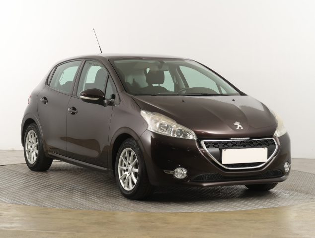 Peugeot 208 2012