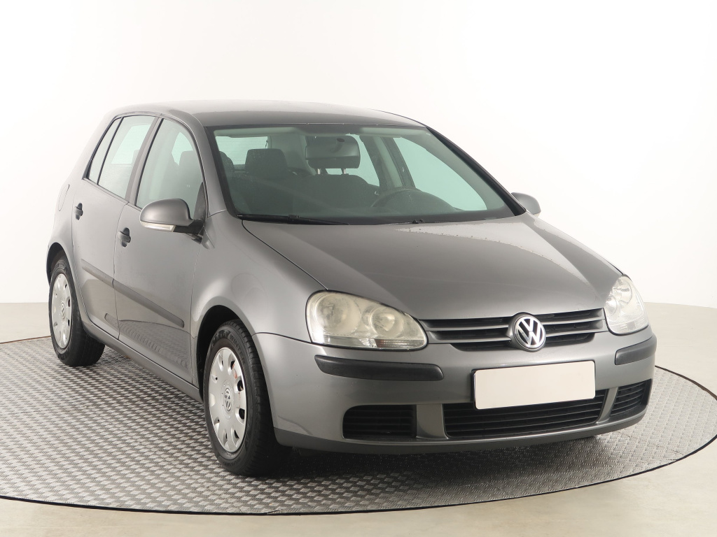Volkswagen Golf, 2005