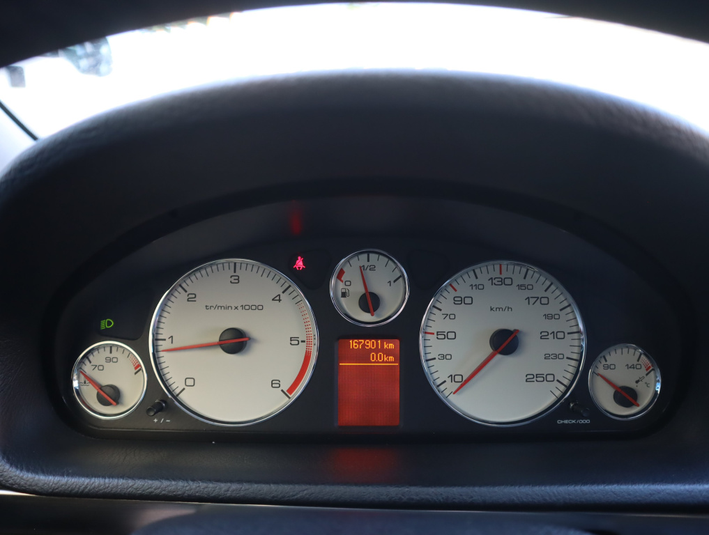 Peugeot 407
