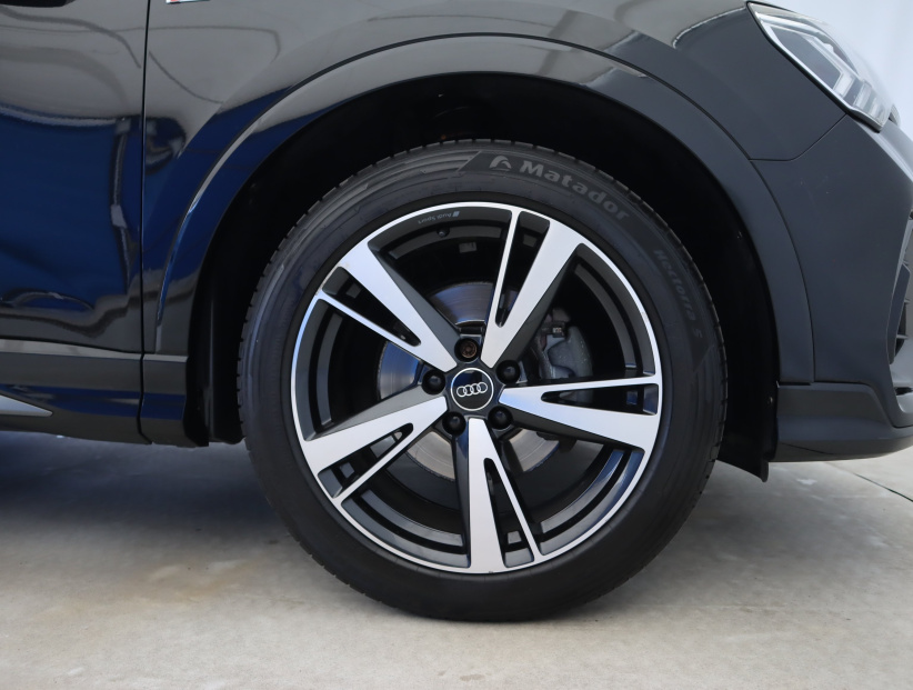 Audi Q3, 2018