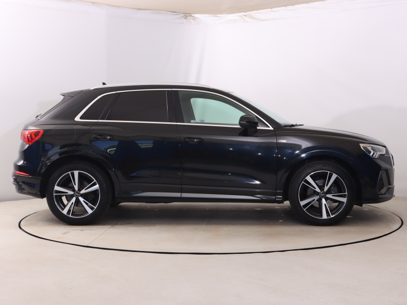 Audi Q3, 2018
