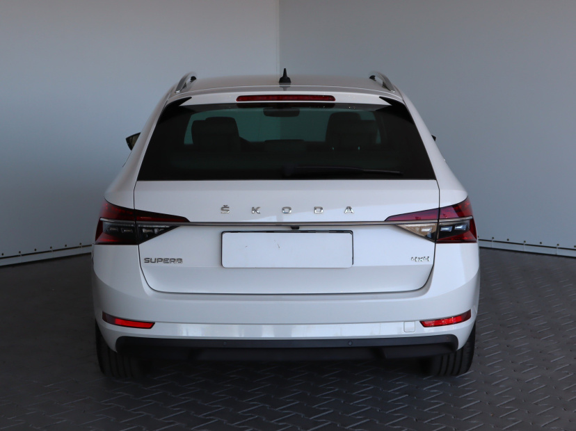 Škoda Superb, 2020