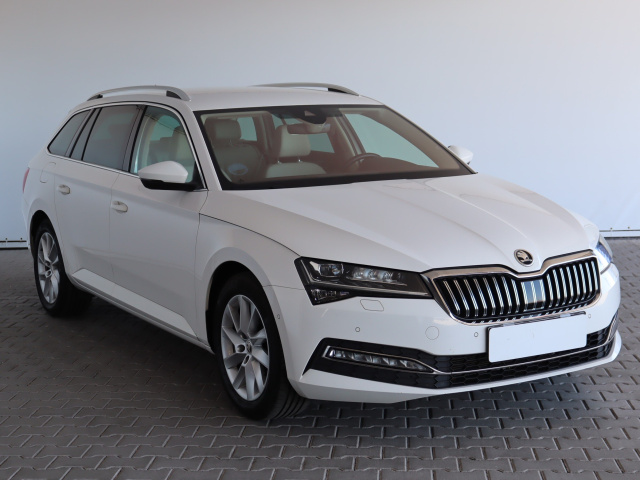Škoda Superb 2020