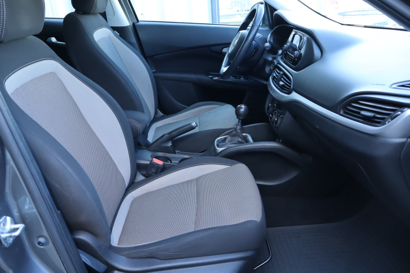 Fiat Tipo, 2016
