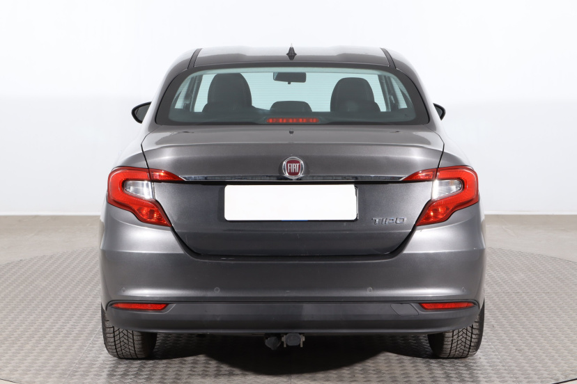 Fiat Tipo, 2016