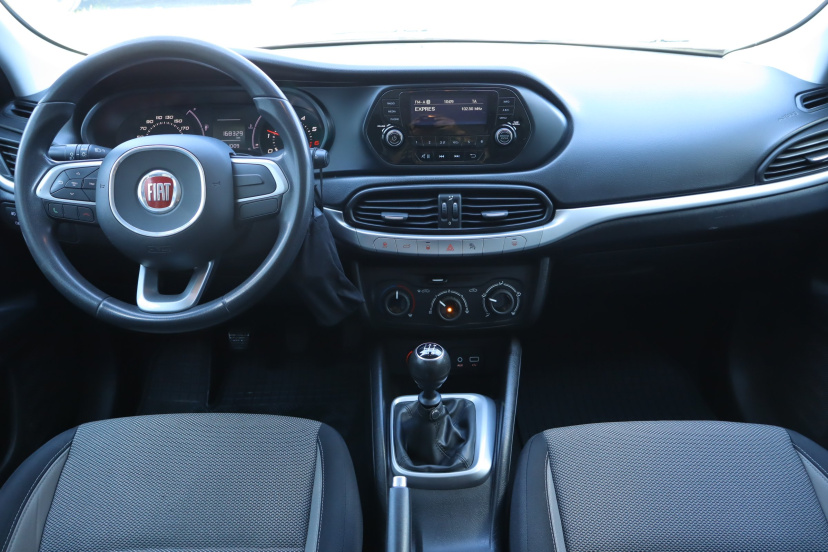 Fiat Tipo, 2016