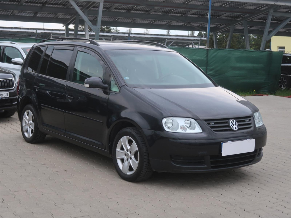 Volkswagen Touran, 2005