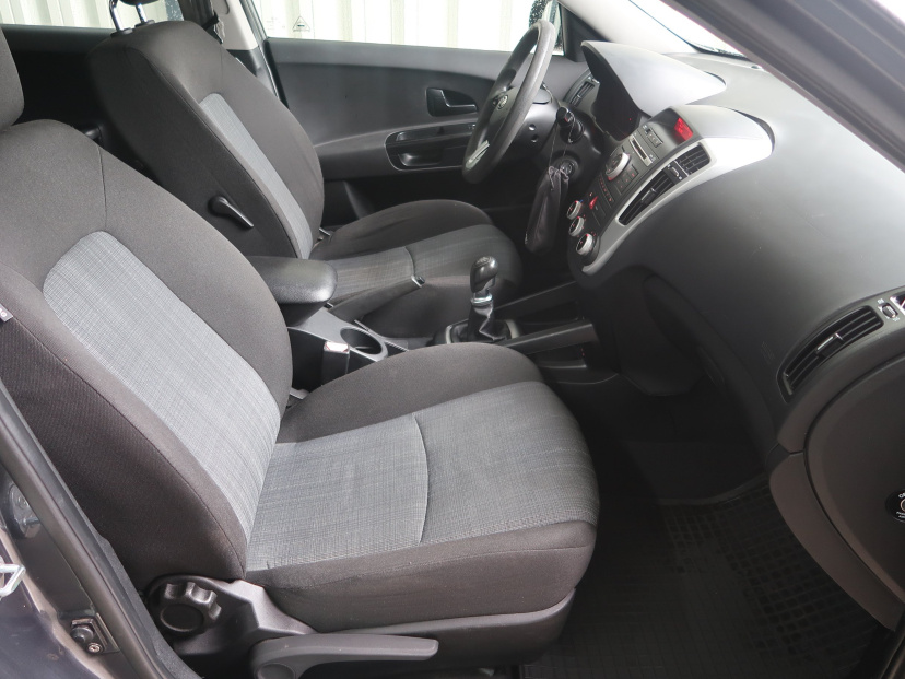 Kia Ceed, 2011