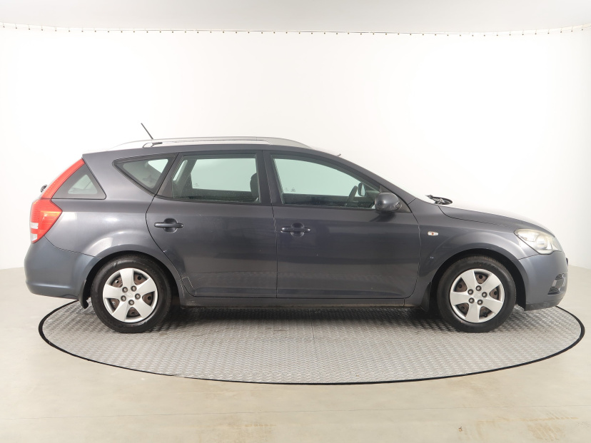 Kia Ceed, 2011