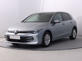 Volkswagen Golf - 2025