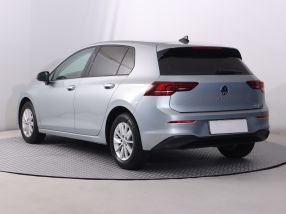 Volkswagen Golf - 2025