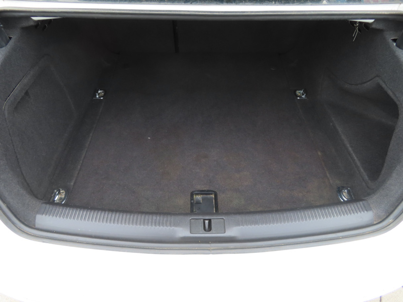 Audi A4, 2013