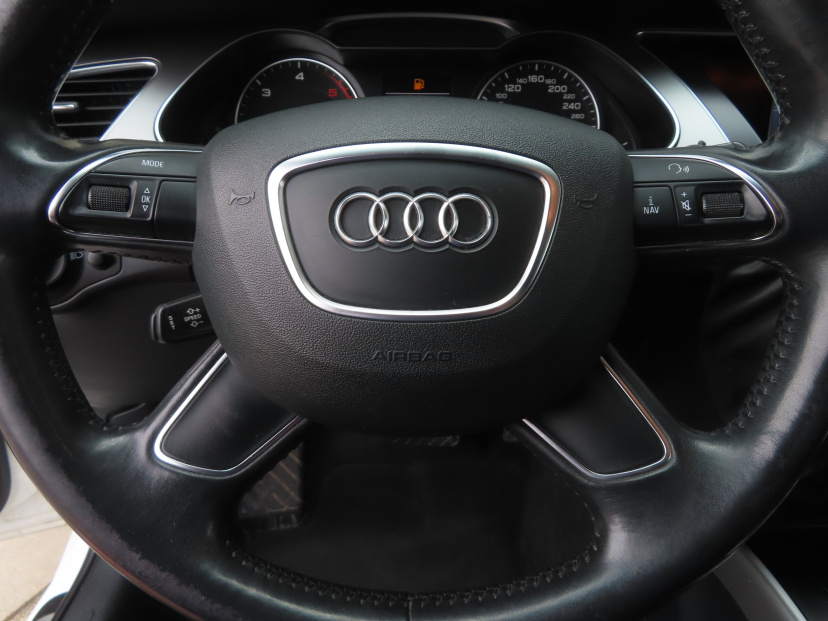Audi A4, 2013