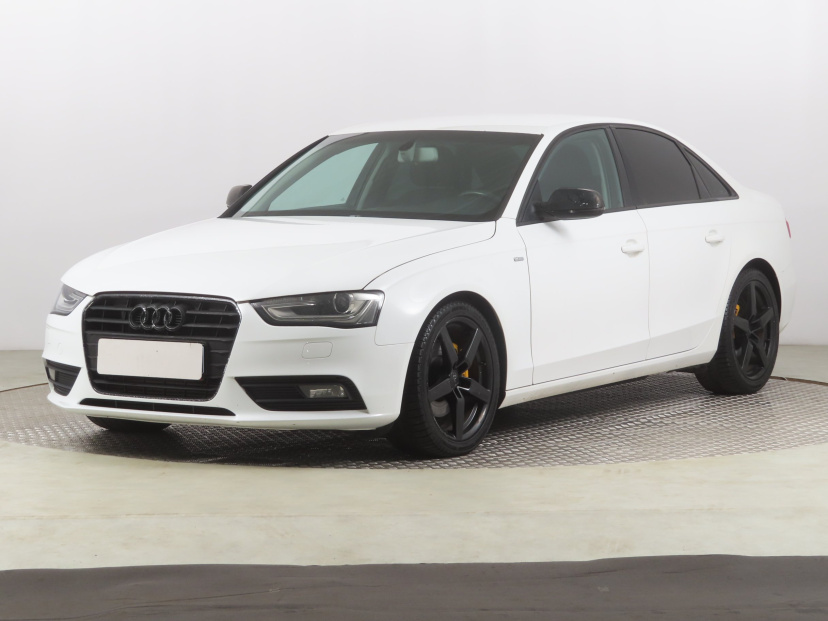Audi A4, 2013