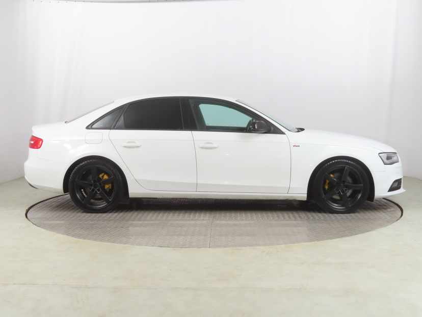 Audi A4, 2013