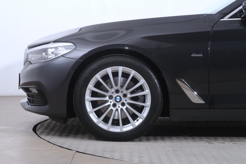 BMW 5, 2017