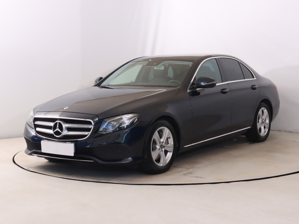 Mercedes-Benz E