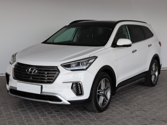 Hyundai Grand Santa Fe
