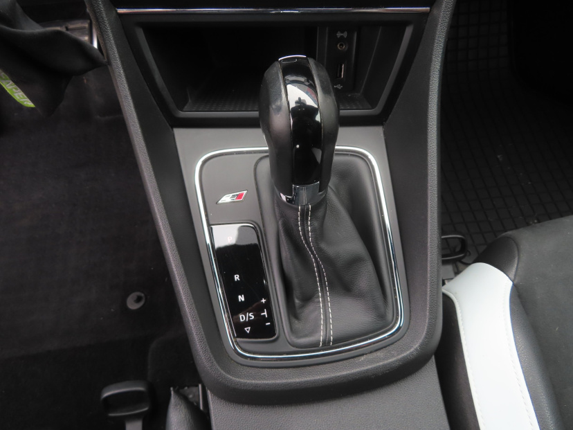 Seat Leon, 2015
