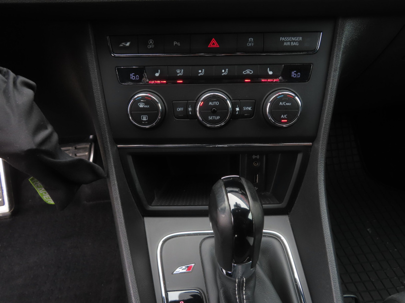Seat Leon, 2015