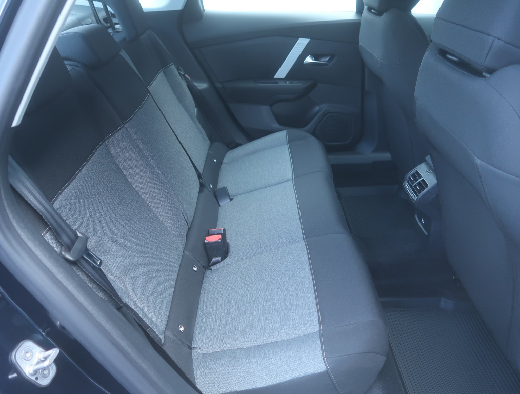 Citroen C4 X