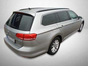 Volkswagen Passat - 2016