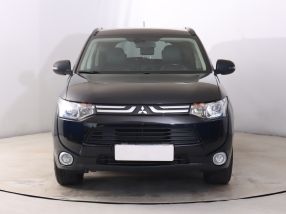Mitsubishi Outlander - 2014