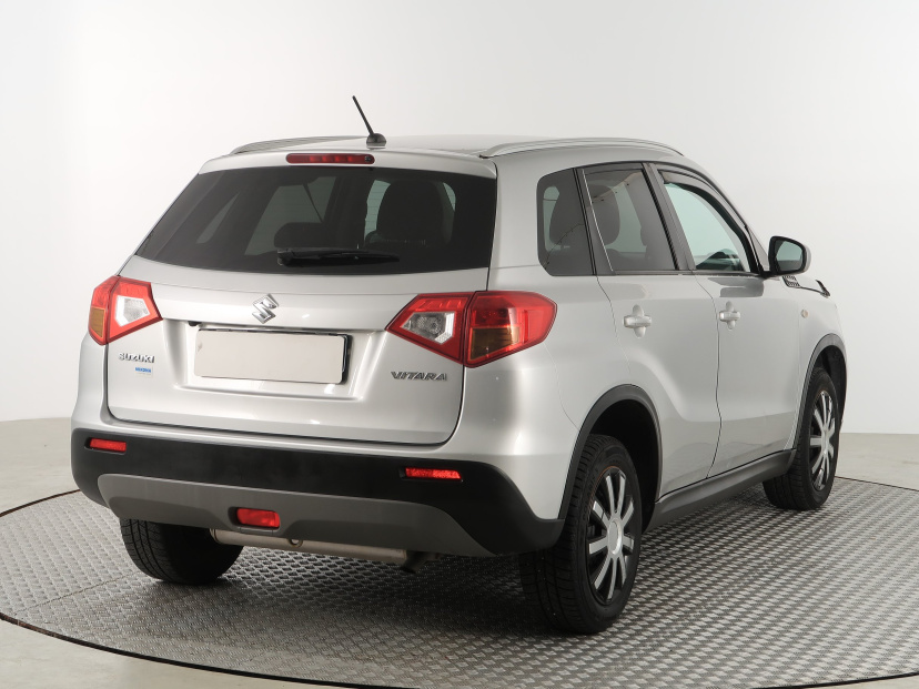 Suzuki Vitara, 2015