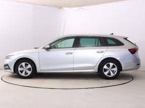 Škoda Octavia - 2023