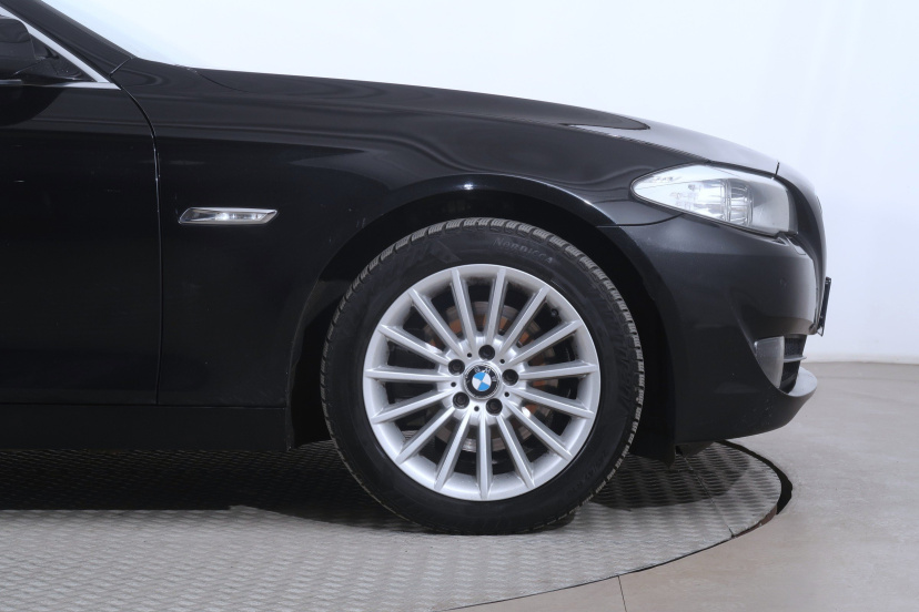 BMW 5, 2011