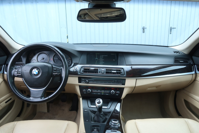 BMW 5, 2011
