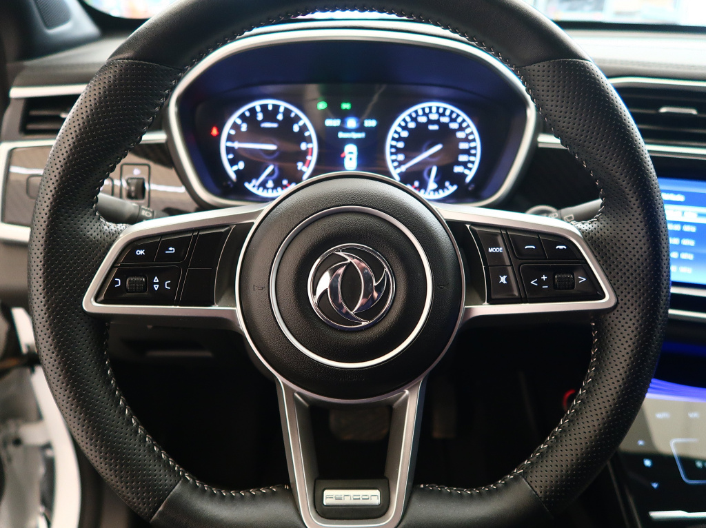 Dongfeng Fengon 5