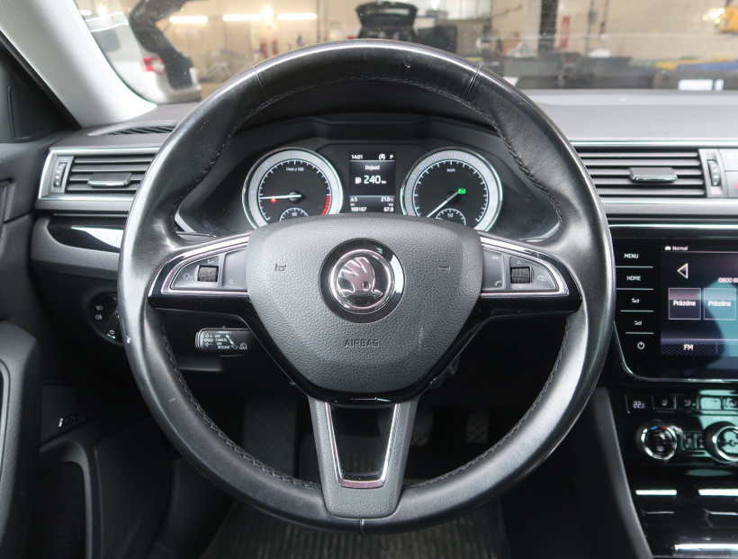 Škoda Superb, 2017