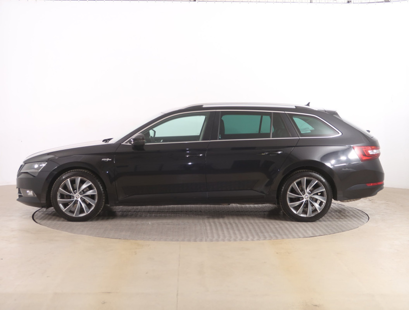 Škoda Superb, 2017