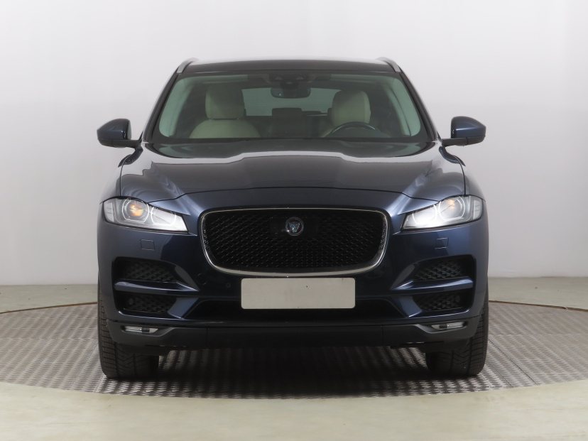 Jaguar F-Pace, 2020