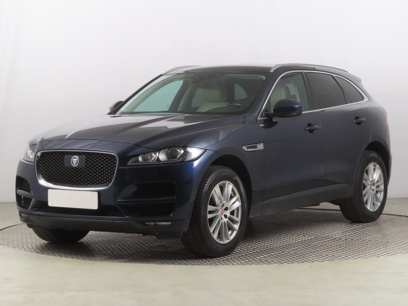 Jaguar F-Pace, 2020