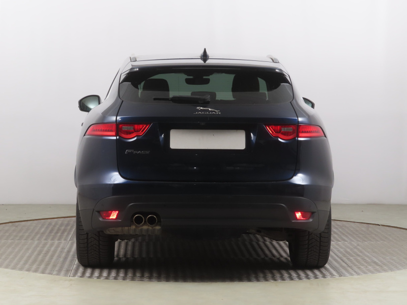 Jaguar F-Pace, 2020