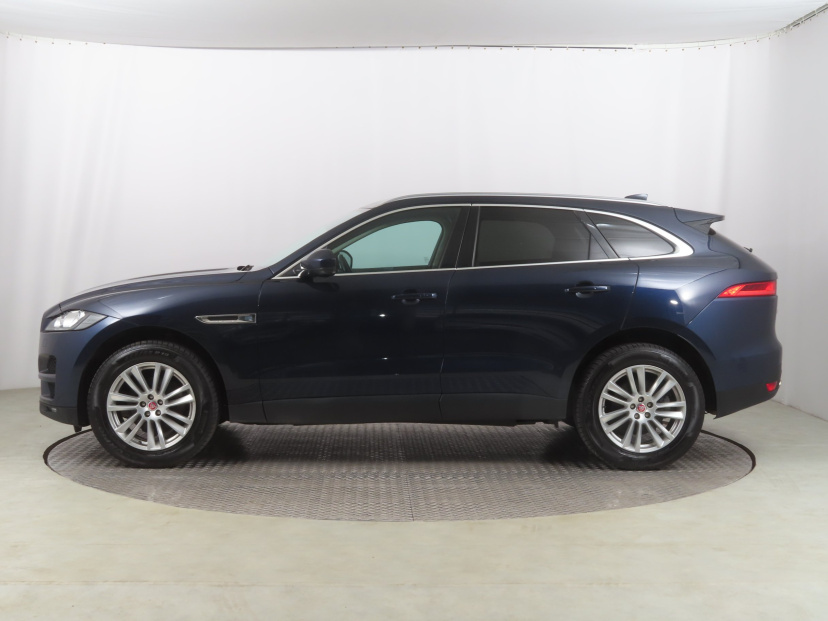 Jaguar F-Pace, 2020