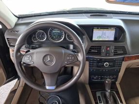 Mercedes-Benz E - 2010
