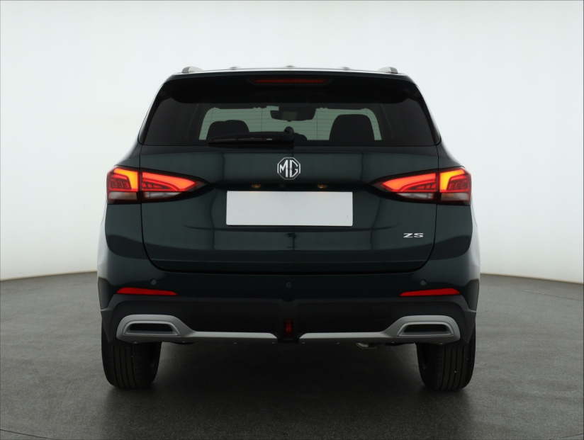 MG ZS SUV, 2025