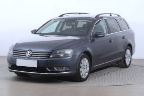 Volkswagen Passat - 2012