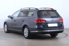 Volkswagen Passat - 2012