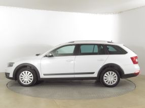 Škoda Octavia Scout - 2015