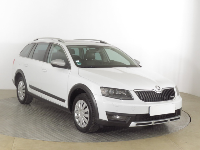 Škoda Octavia Scout 2015