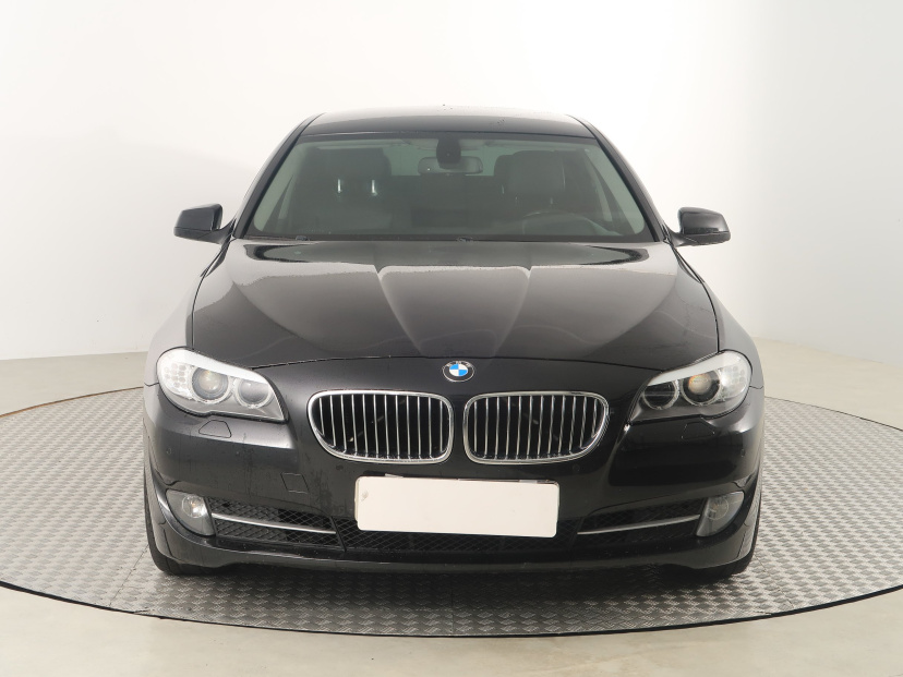 BMW 5, 2011