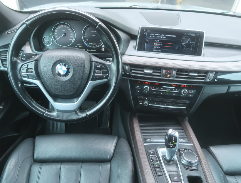 BMW X5, 2016