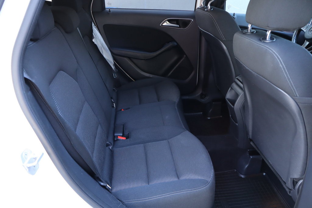 Mercedes-Benz B