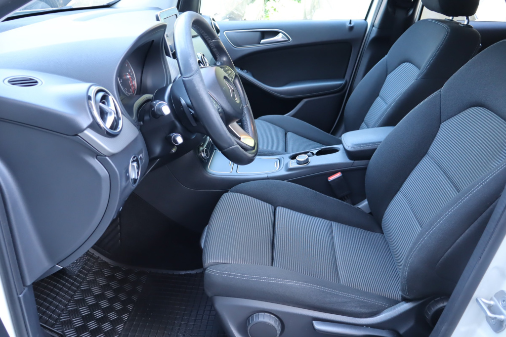 Mercedes-Benz B