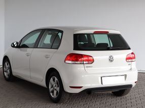 Volkswagen Golf - 2010